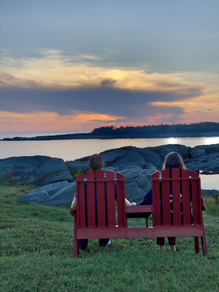 sunset nova scotia lighthouse yarmouth cape forchu