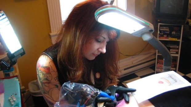 tattoo-tattooer-nationaltattooday-aliciae-femaletattooer-tattooapprenticeship